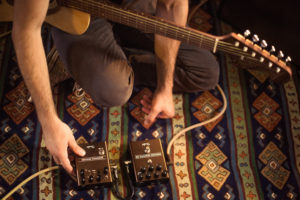 A BEGINNER'S GUIDE TO GUITAR EFFECTS